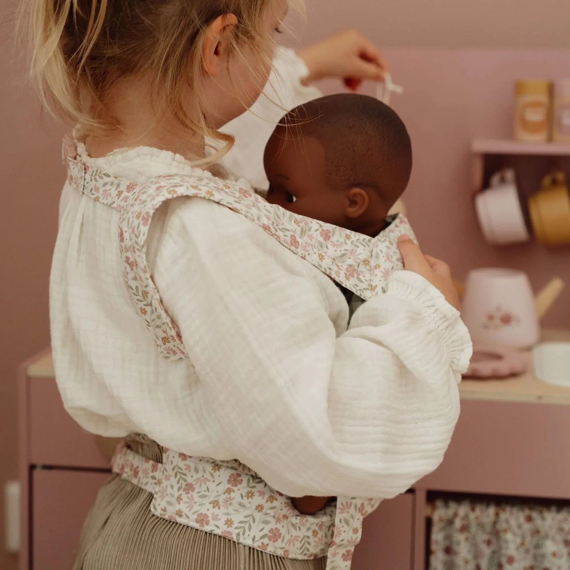 Poppendraagzak – Meerkleurig – Essentials – Soft Flowers