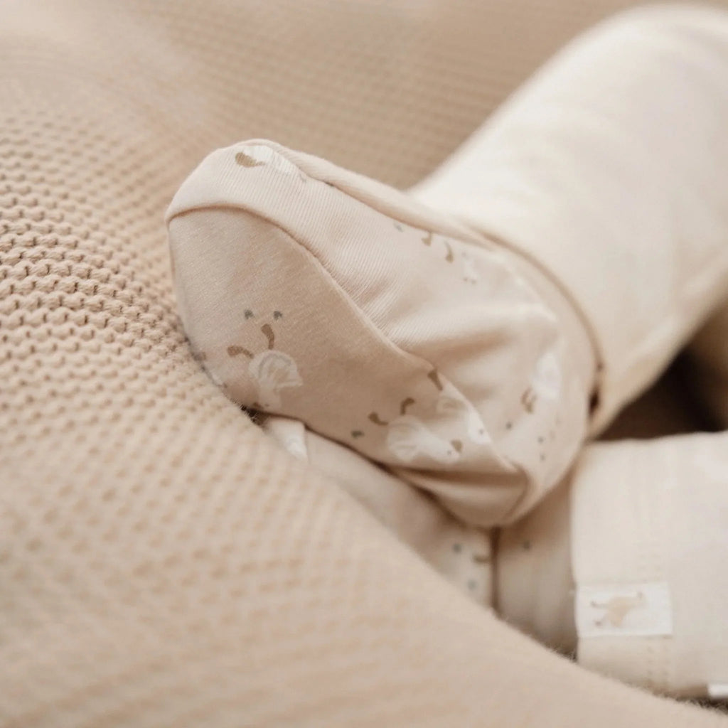 Slofjes - Zand - Newborn Naturals - Little Goose