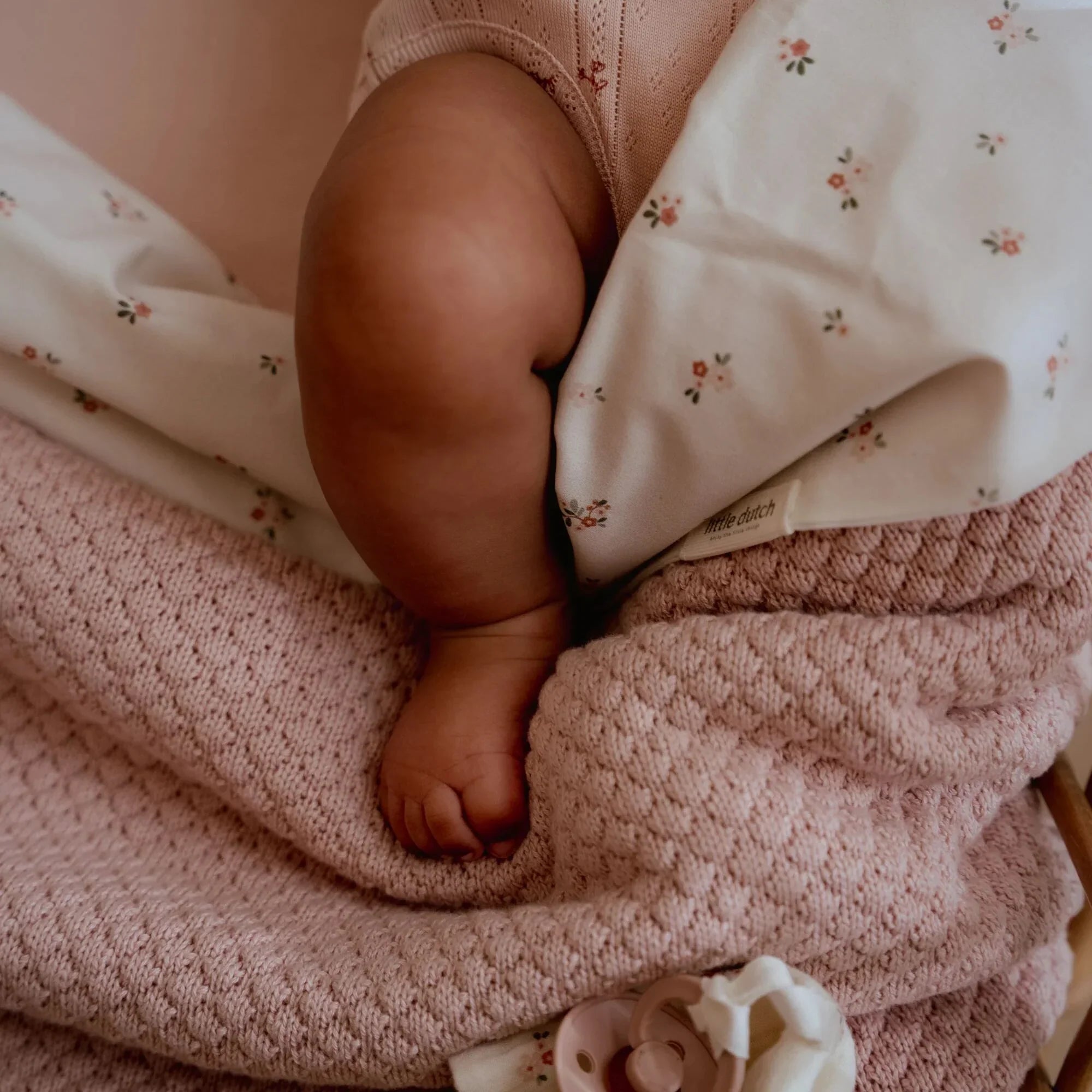 Gebreid ledikantdeken - Fleece - Roze - Essentials