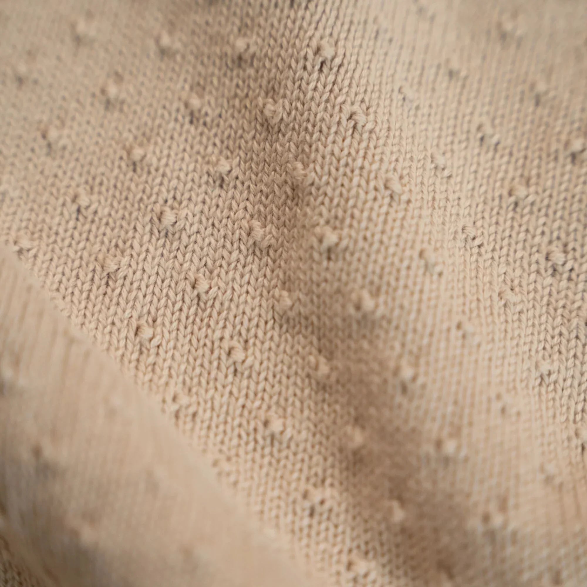 Gebreid ledikantdeken – Beige – Essentials