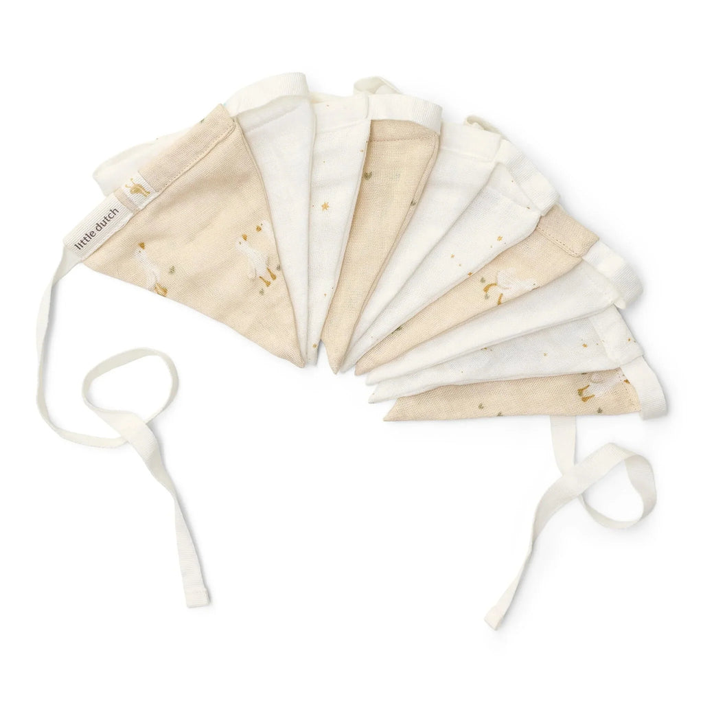 Slinger met vlaggetjes - Beige - Newborn Naturals - Little Goose