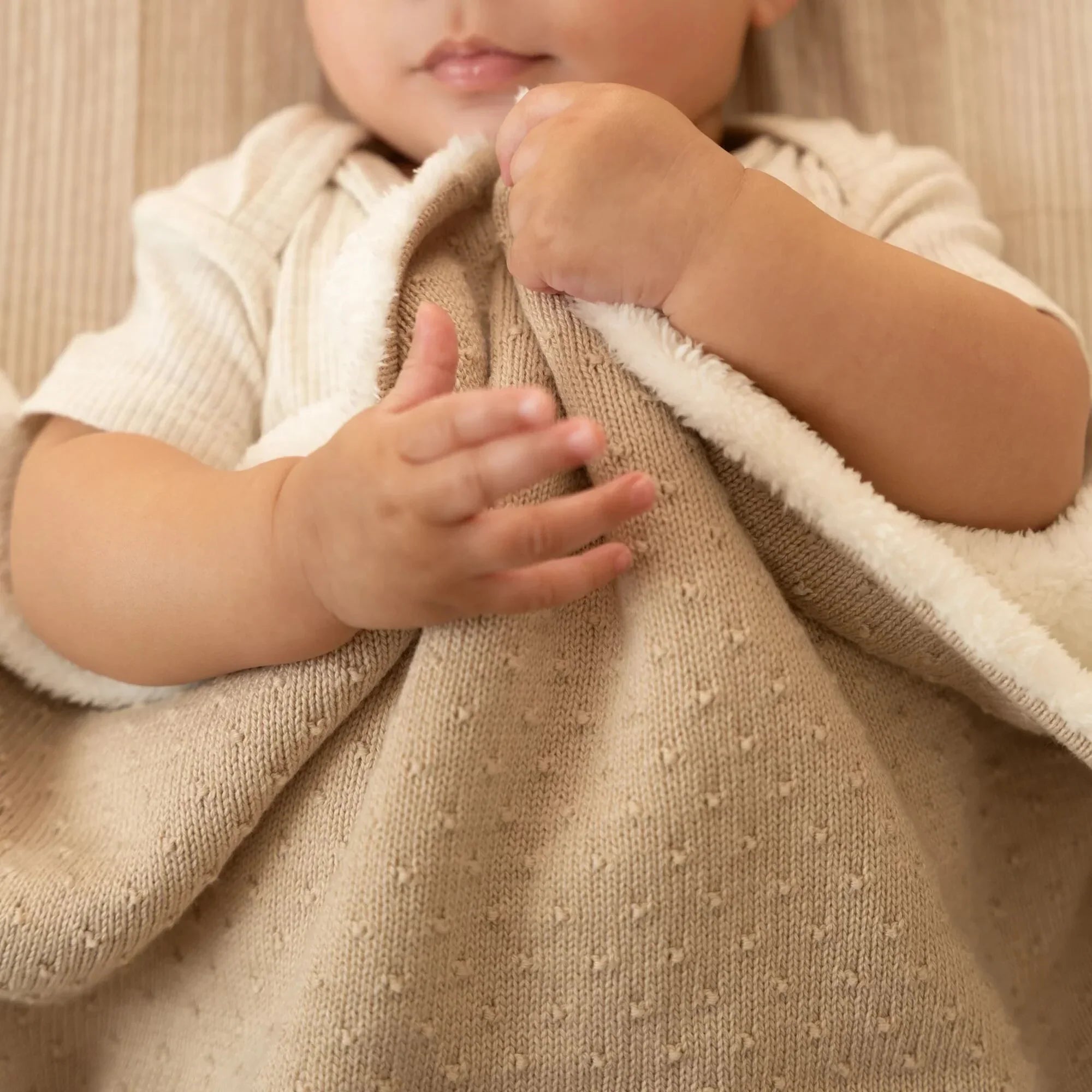 Gebreid ledikantdeken - Fleece - Beige - Essentials